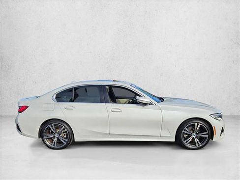Used 2021 BMW 330i Sedan w/ Executive Package image 4
