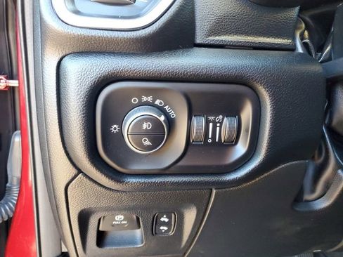 Used 2022 RAM 1500 Laramie image 30