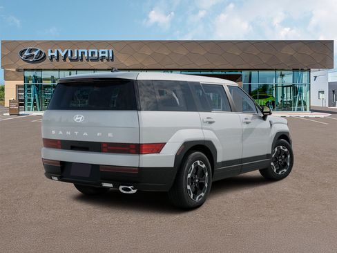 New 2026 Hyundai Santa Fe SE FWD image 4