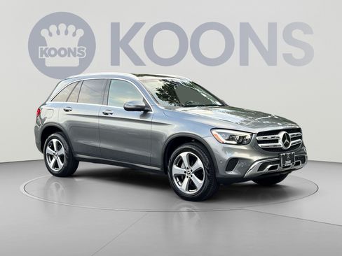 Certified 2022 Mercedes-Benz GLC 300 4MATIC image 2