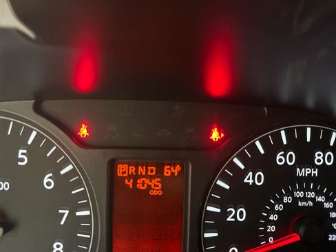 Used 2017 Nissan NV 3500 SL image 15