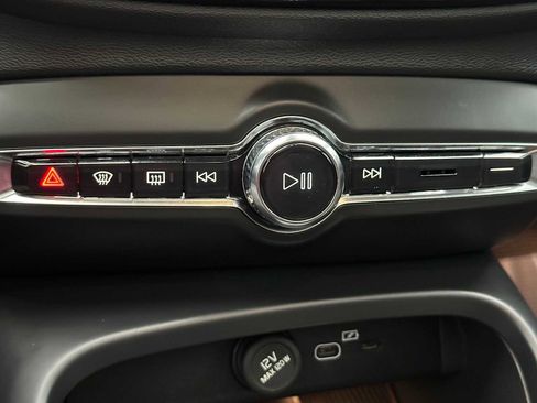 Certified 2023 Volvo C40 P8 Recharge Ultimate image 29