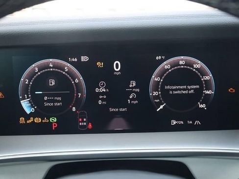 New 2026 Volkswagen Tiguan SE image 13