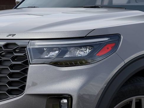 New 2027 Ford Explorer ST-Line w/ Premium Package AWD/4WD image 18
