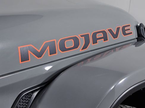 Used 2022 Jeep Gladiator Mojave w/ LED Lighting Group image 4