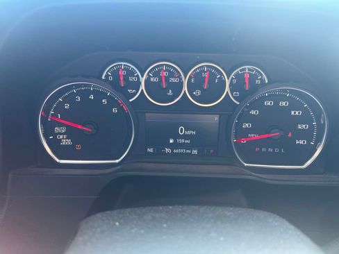 Used 2021 Chevrolet Silverado 1500 LT w/ Texas Edition Plus AWD/4WD image 8
