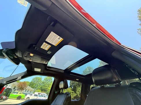 Used 2015 Ford F150 Lariat w/ Equipment Group 502A Luxury AWD/4WD image 57