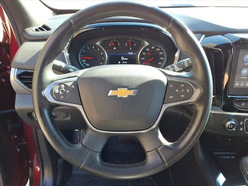 Used 2023 Chevrolet Traverse LT image 20