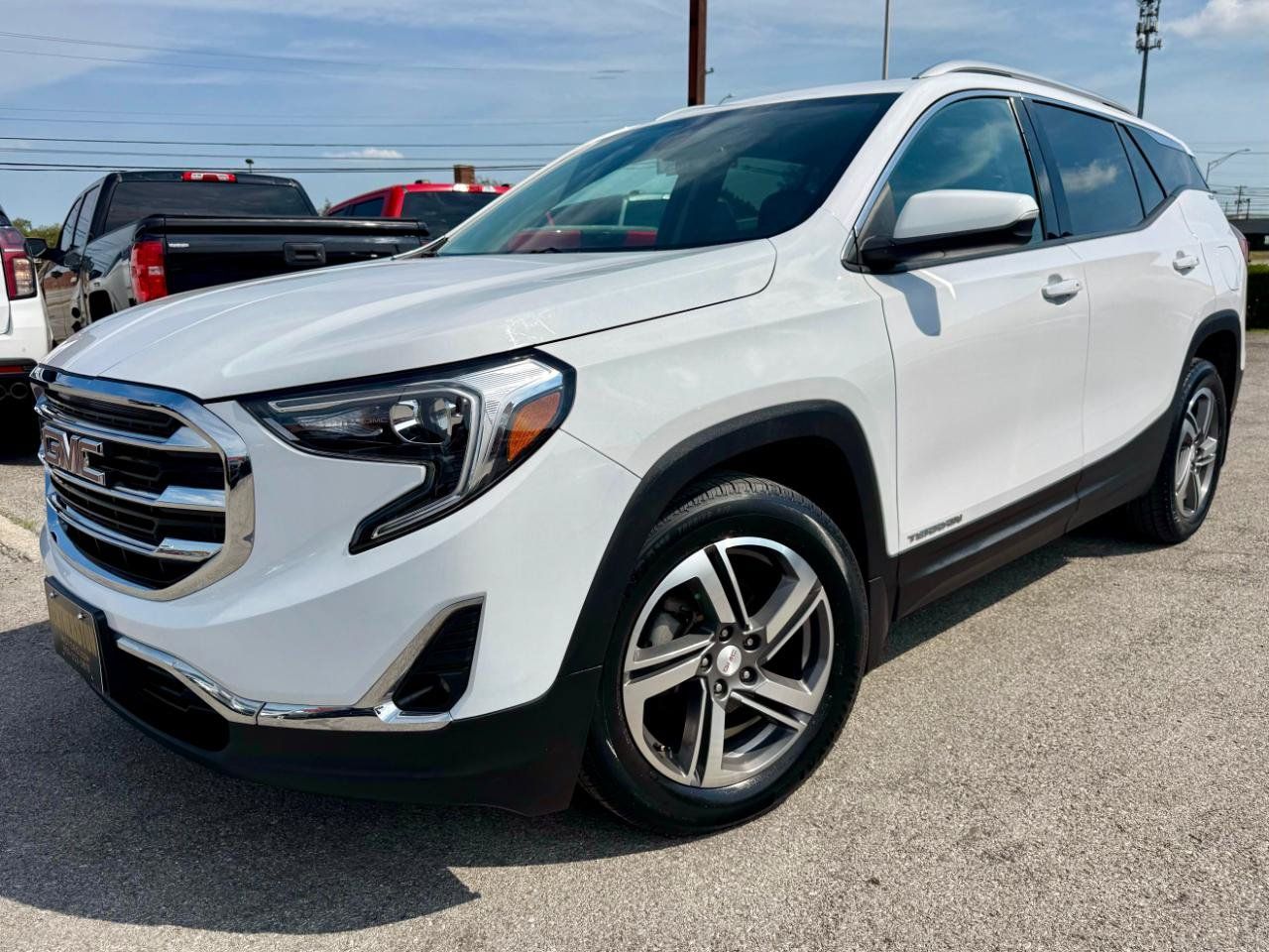 Used 2020 GMC Terrain SLT w/ Preferred Package FWD image 2