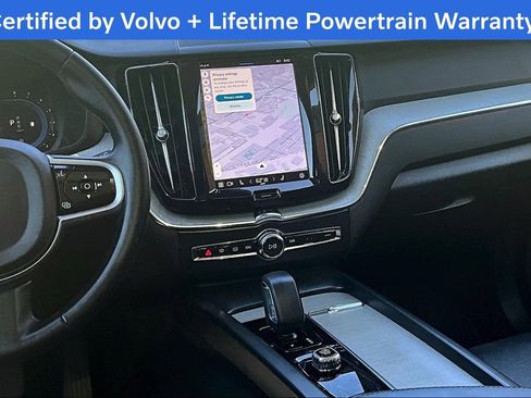 Used 2025 Volvo XC60 B5 Plus image 8