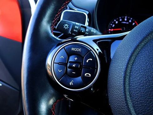 Used 2021 Kia Soul Turbo image 19