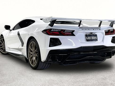 Used 2025 Chevrolet Corvette Stingray Coupe w/ 1LT RWD image 15