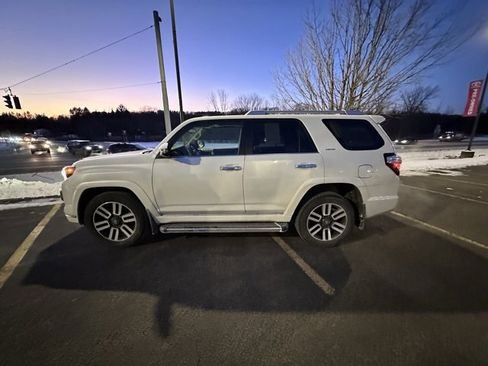 Used 2022 Toyota 4Runner Limited image 6