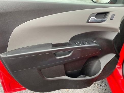 Certified 2015 Chevrolet Sonic LT image 26