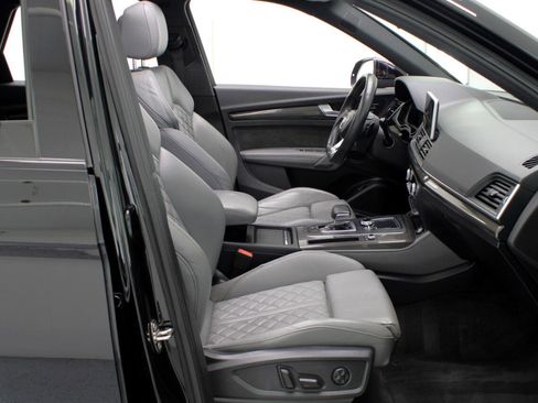 Used 2019 Audi SQ5 Premium Plus w/ Premium Plus Package image 47