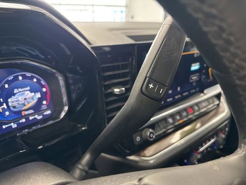 Used 2025 Chevrolet Silverado 2500 LT w/ Convenience Package image 35