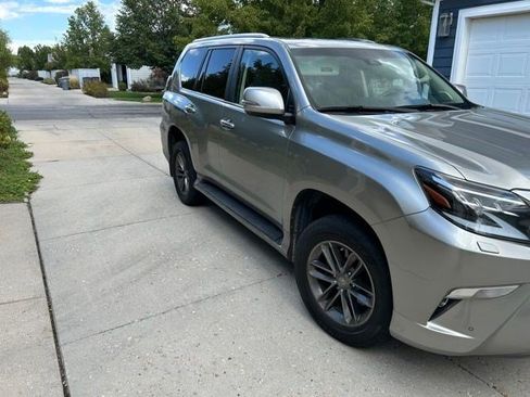Used 2021 Lexus GX 460 Premium w/ Premium Package AWD/4WD image 7
