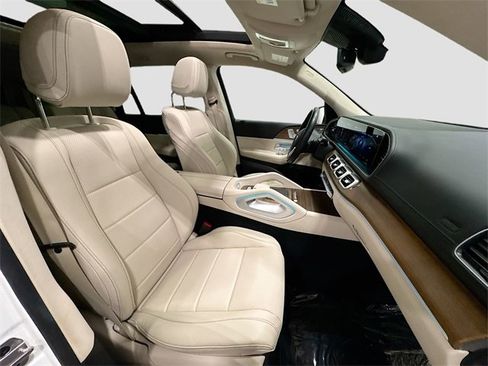 Certified 2022 Mercedes-Benz GLS 450 4MATIC w/ AMG Line Exterior image 31