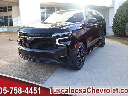 Certified 2024 Chevrolet Suburban RST image 5