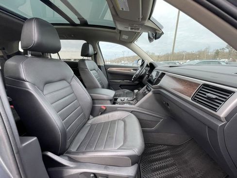 Used 2019 Volkswagen Atlas SEL Premium image 31