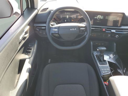 New 2026 Kia Sportage LX image 12