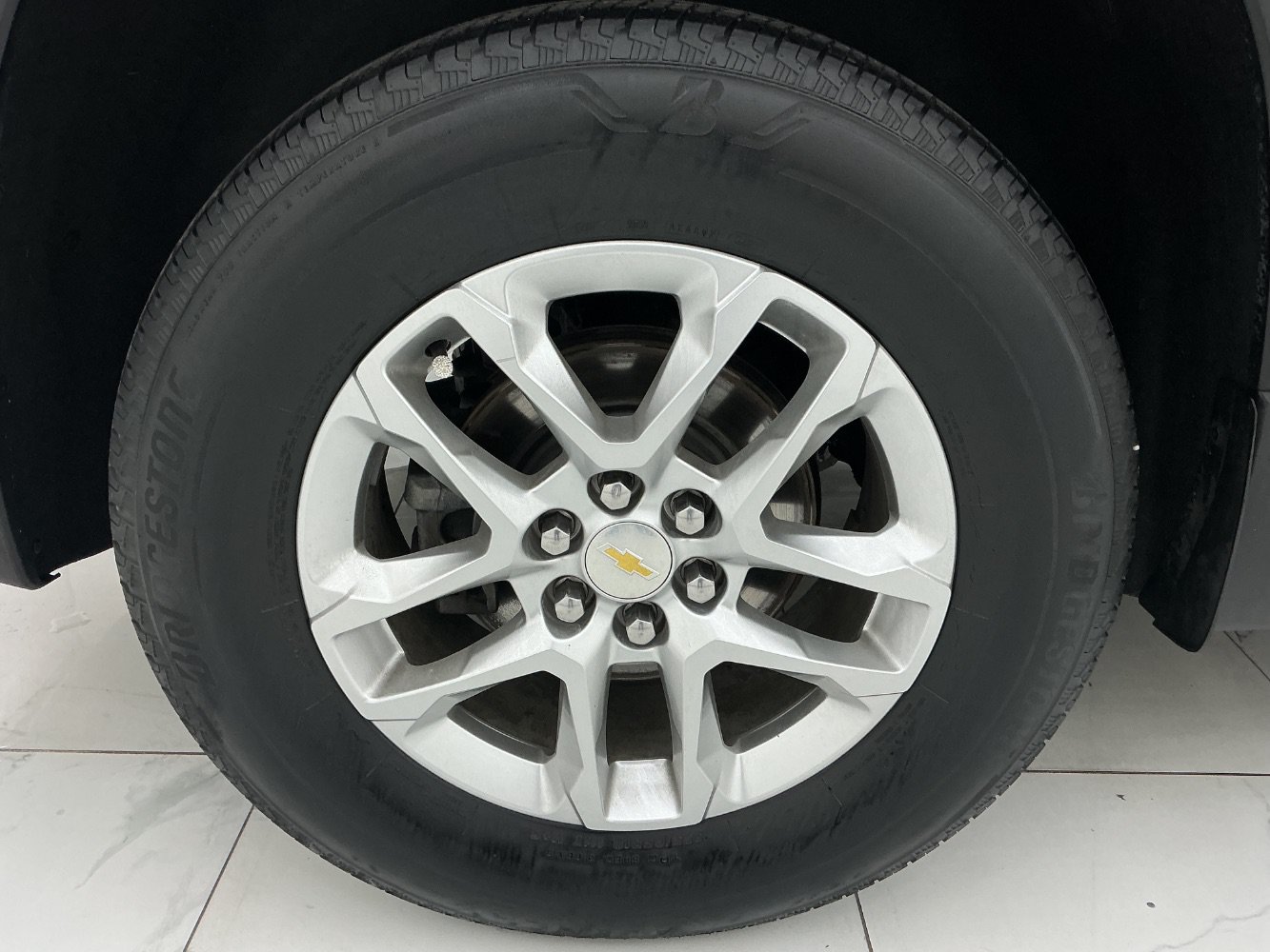 Used 2021 Chevrolet Traverse LS AWD/4WD image 46
