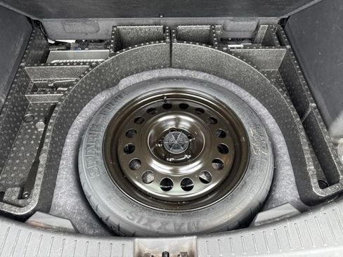 Used 2018 Ford Escape Titanium AWD/4WD image 15