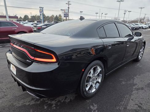 Used 2016 Dodge Charger SXT AWD/4WD image 3