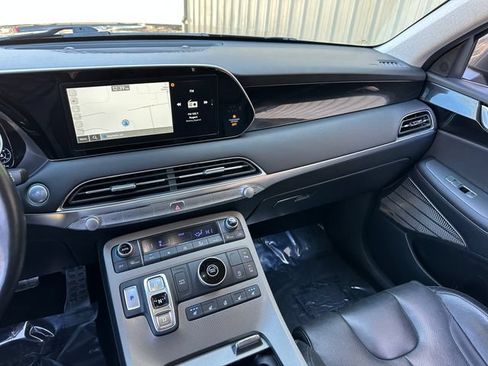 Used 2021 Hyundai Palisade Limited FWD image 19