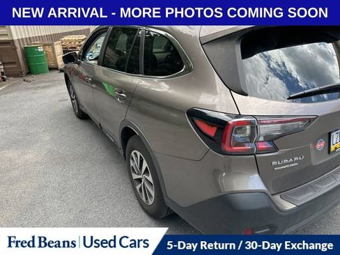 Used 2021 Subaru Outback Premium w/ Popular Package #1 AWD/4WD image 10