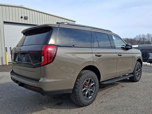 New 2026 Ford Expedition Tremor image 4