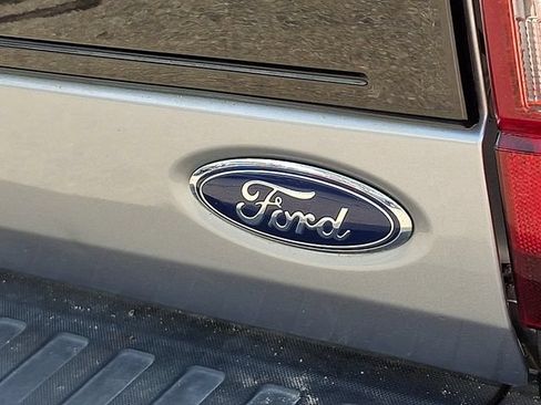 Used 2021 Ford F250 Platinum w/ FX4 Off-Road Package AWD/4WD image 30
