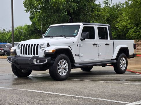 Used 2023 Jeep Gladiator Sport AWD/4WD image 7
