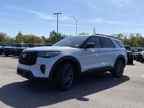 New 2026 Ford Explorer ST-Line AWD/4WD image 7