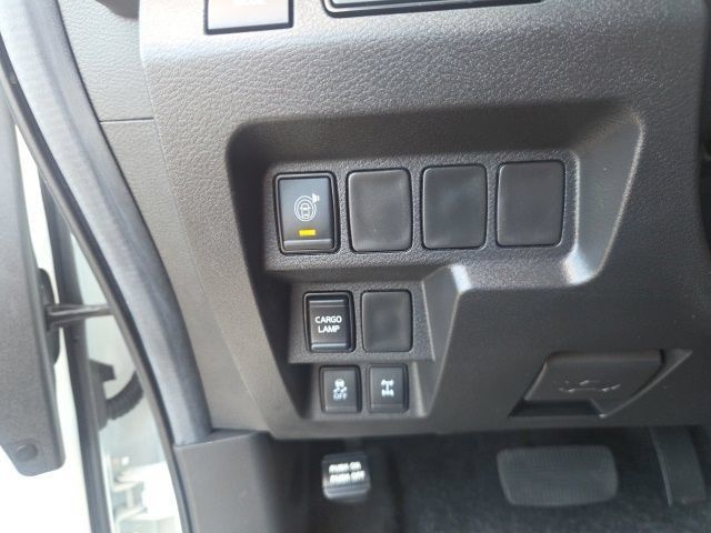 Used 2026 Nissan Frontier PRO-4X AWD/4WD image 21