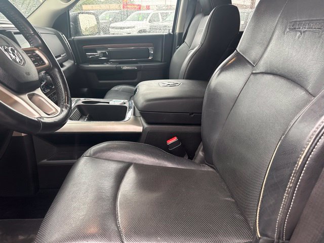 Used 2017 RAM 1500 Laramie w/ Convenience Group AWD/4WD image 10