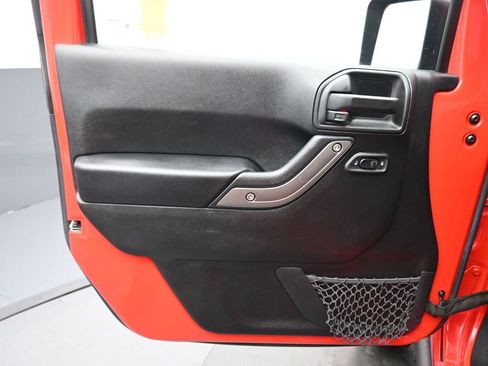 Used 2017 Jeep Wrangler Unlimited Sport image 9