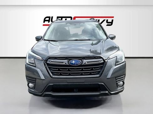Used 2023 Subaru Forester Limited AWD/4WD image 2