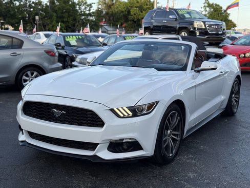 Used 2016 Ford Mustang Premium image 3