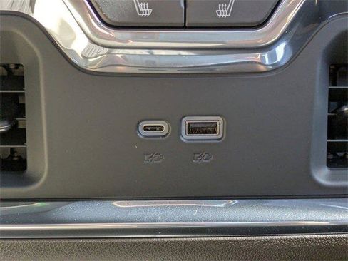 New 2025 GMC Sierra 2500 Denali w/ Denali Reserve Package image 16