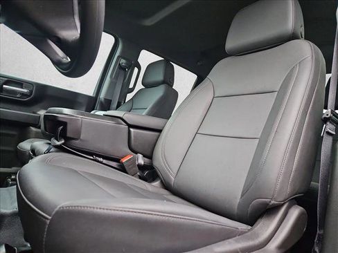 Used 2025 Chevrolet Silverado 3500 W/T image 11