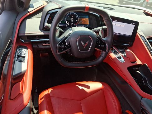 Used 2024 Chevrolet Corvette Stingray Preferred Cpe w/ Z51 Performance Package RWD image 10