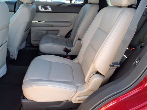 Used 2013 Ford Explorer Limited image 9