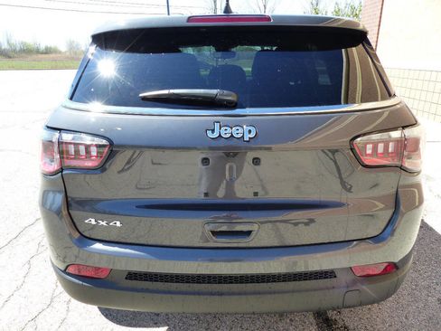 Used 2024 Jeep Compass Sport image 8