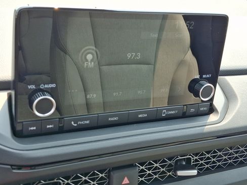 Certified 2025 Honda Accord SE image 18