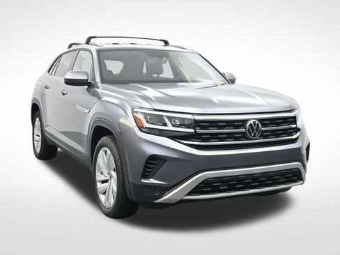Used 2022 Volkswagen Atlas Cross Sport SE image 3