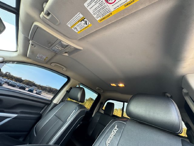Used 2018 Nissan Titan PRO-4X w/ Pro-4x Convenience Package AWD/4WD image 27