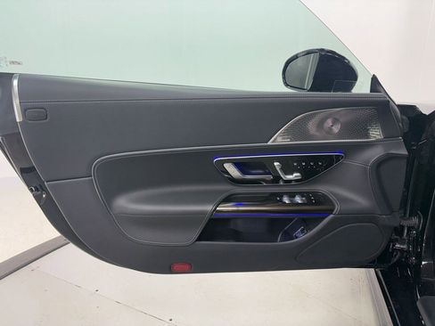 Used 2022 Mercedes-Benz SL 55 AMG 4MATIC w/ Driver Assistance Package image 7