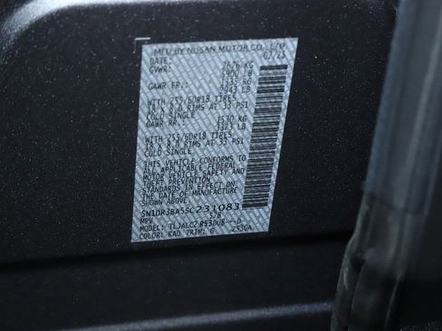 Used 2025 Nissan Pathfinder SV FWD image 21