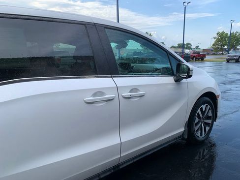 Used 2025 Honda Odyssey EX-L image 13